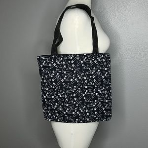 Safety pins tote
